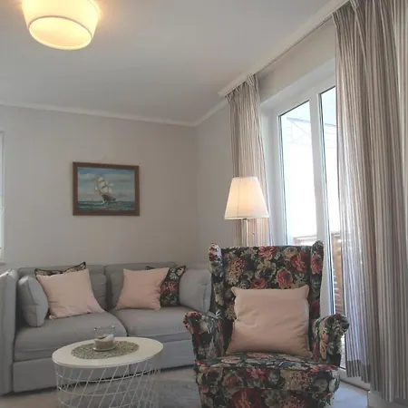 Appartamento Zentrale Mit Balkon, Gratis Nutzung Vom Ahoi Erlebnisbad Und Sauna In Sellin - Buskam 28