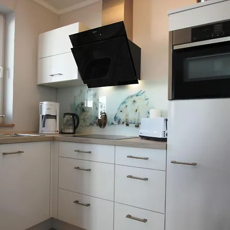 Zentrale Mit Balkon, Gratis Nutzung Vom Ahoi Erlebnisbad Und Sauna In Sellin - Buskam 28 Appartamento *