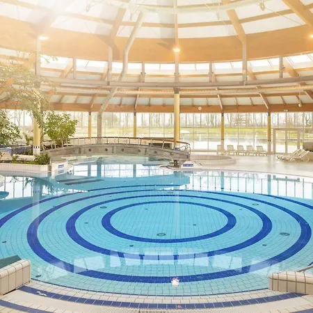Zentrale Mit Balkon, Gratis Nutzung Vom Ahoi Erlebnisbad Und Sauna In Sellin - Buskam 28 Goehren (Ruegen)